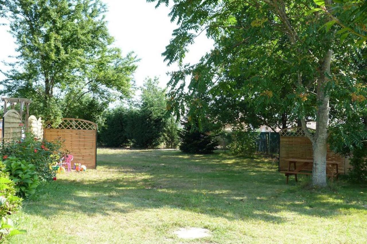 Gite Les Garbails Le Barp Экстерьер фото